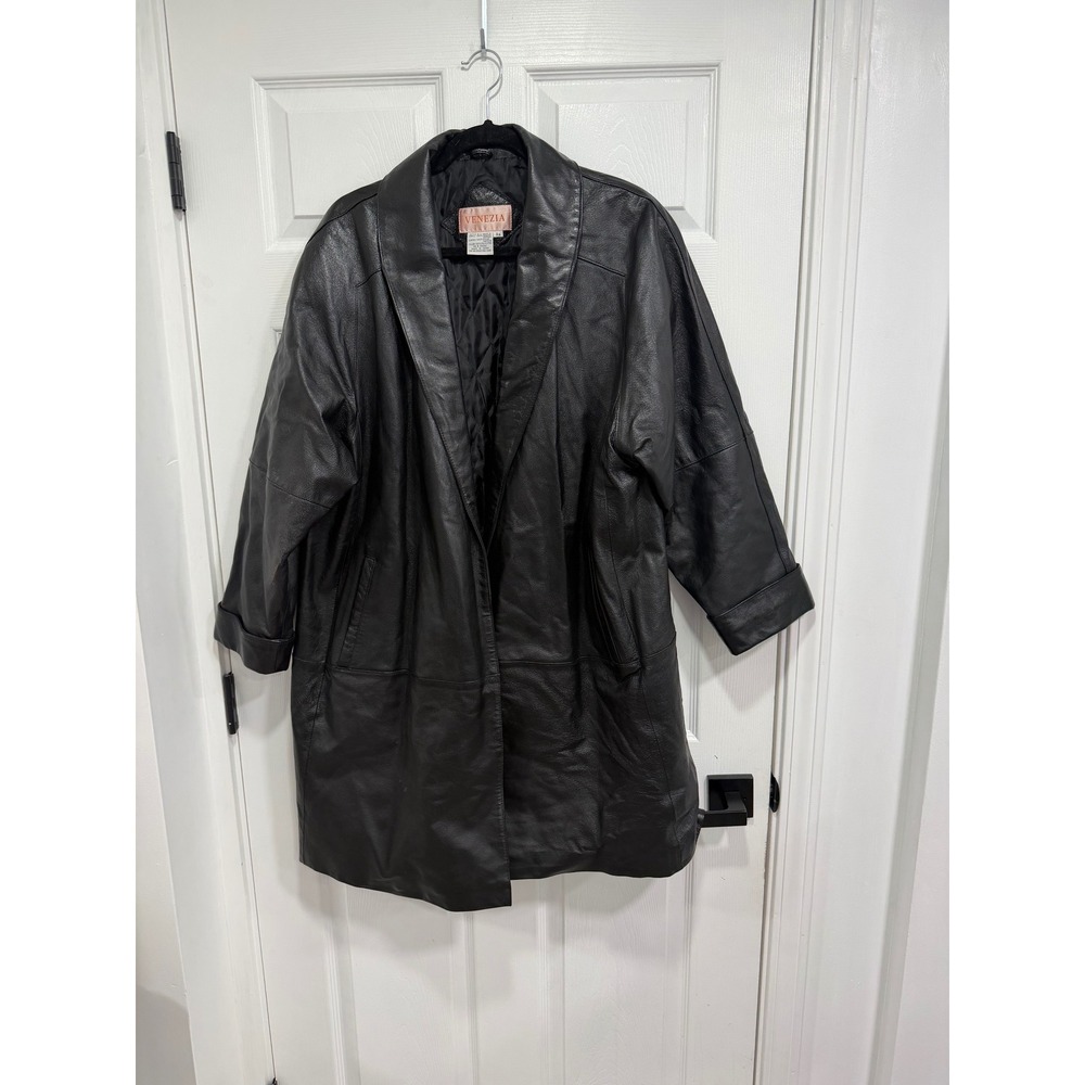 Venezia Women's Black Genuine‎ Leather Quilted Lined Trench Coat
